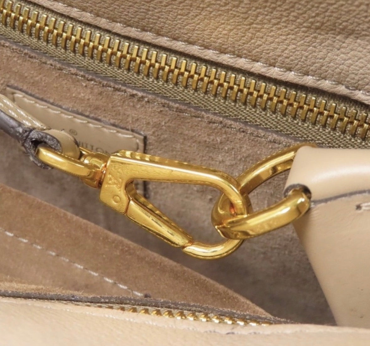 Louis Vuitton Beige Veau Cachemire W Tote PM