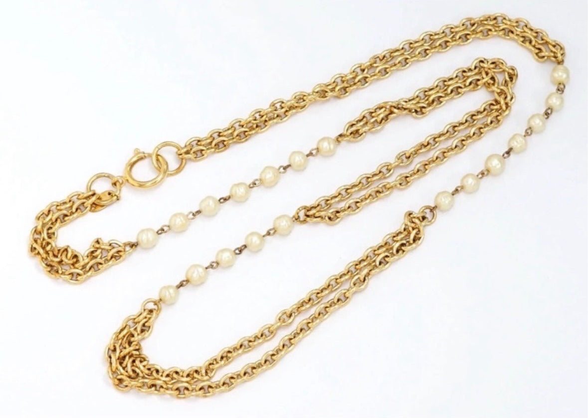 Chanel Vintage Gold-Plated and Faux Pearl Necklace
