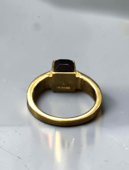 Louis Vuitton Gamble Cube Ring Gold with Rhinestones - Size 8