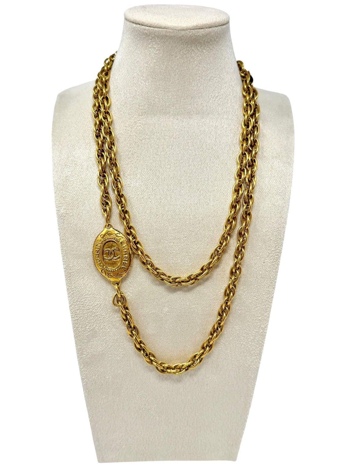 Chanel Vintage Gold-Plated Oval CC Medallion Chain Necklace