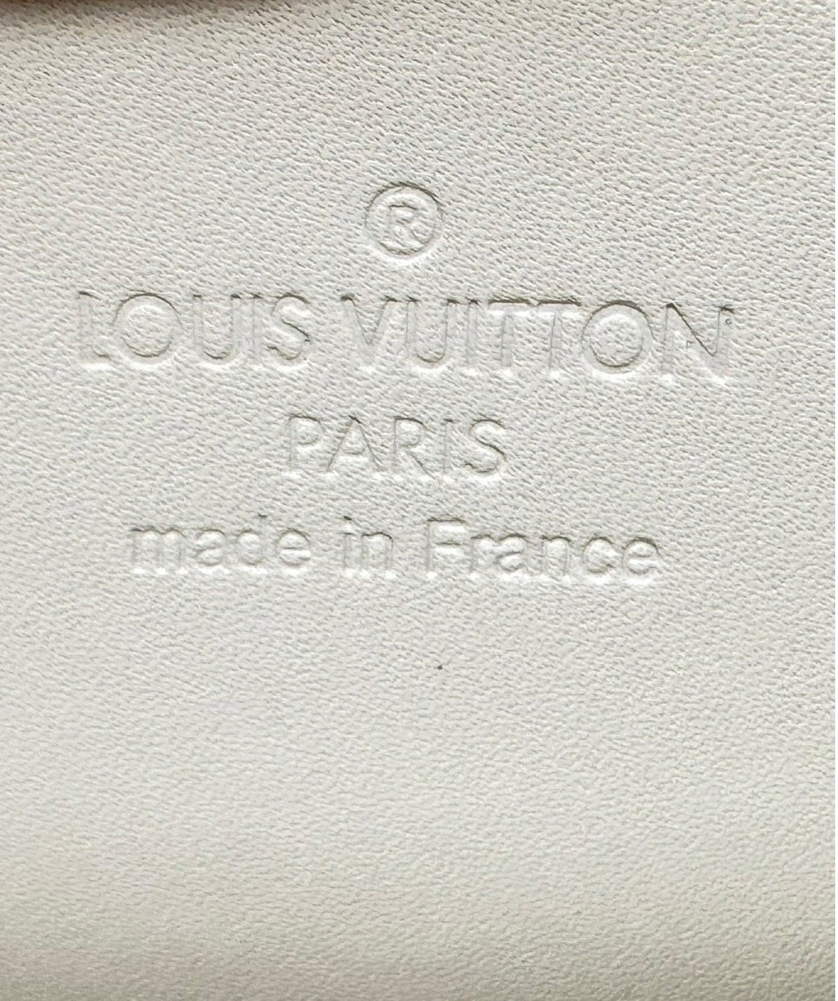 Louis Vuitton Ivory Vernis Perle Monogram Flocon Bag Charm/Coin Pouch